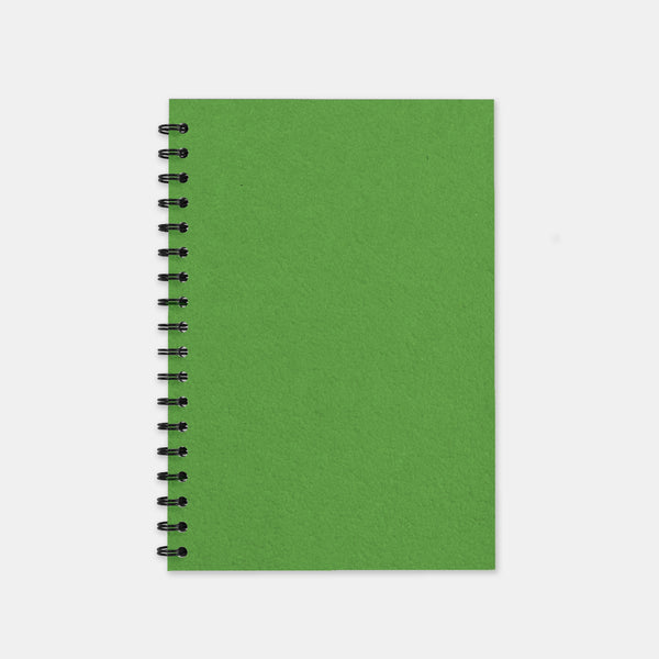 Recyceltes lindgrünes Notizbuch mit 148 x 210 linierten Seiten